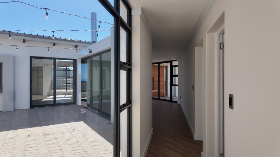 3 Bedroom Property for Sale in Stilbaai Wes Western Cape